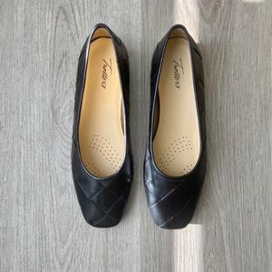 Black Leather Ballet Flats